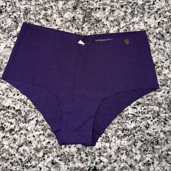 Victoria’s Secret “5” Pair Panty Bundle - Picture 5 of 12